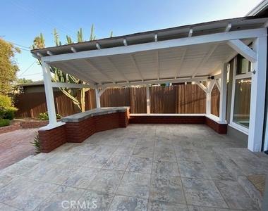 5356 Yolanda Avenue - Photo Thumbnail 17