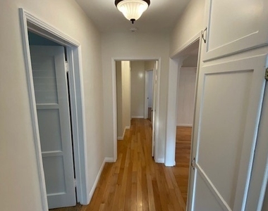 5356 Yolanda Avenue - Photo Thumbnail 11