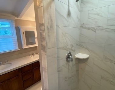 5356 Yolanda Avenue - Photo Thumbnail 14