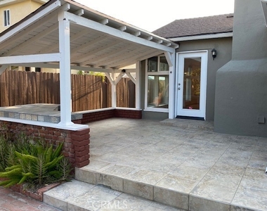 5356 Yolanda Avenue - Photo Thumbnail 18