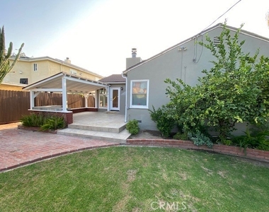 5356 Yolanda Avenue - Photo Thumbnail 19