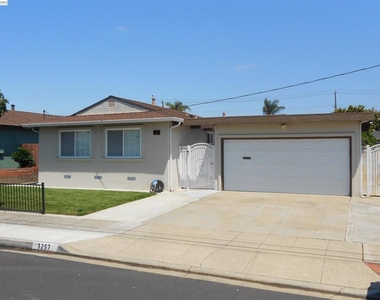 1257 Henderson Ln - Photo Thumbnail 23