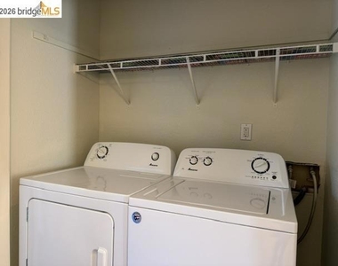 2701 Harvest Ln - Photo Thumbnail 17