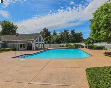 2701 Harvest Ln - Photo Thumbnail 1