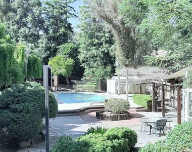 394 Ilo Ln - Photo Thumbnail 26