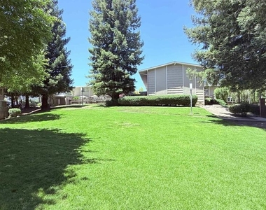 394 Ilo Ln - Photo Thumbnail 25
