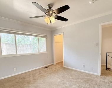 394 Ilo Ln - Photo Thumbnail 18