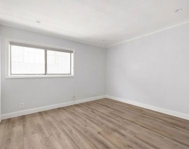 423 S Rexford Drive - Photo Thumbnail 16