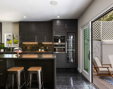 869 S Bundy Drive - Photo Thumbnail 22