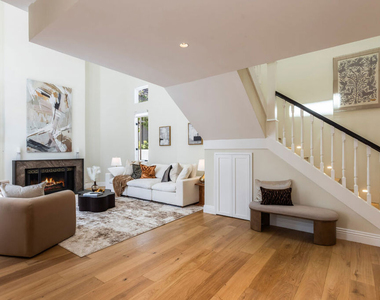 869 S Bundy Drive - Photo Thumbnail 8