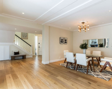 869 S Bundy Drive - Photo Thumbnail 10
