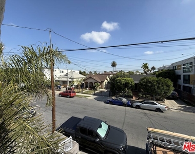 1462 W 36th Street - Photo Thumbnail 11