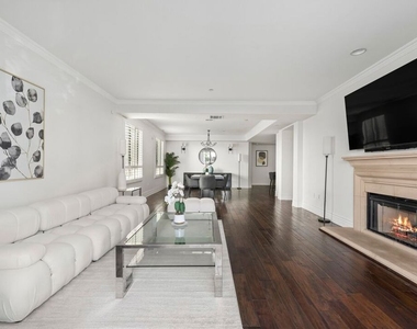 1530 Camden Avenue - Photo Thumbnail 5