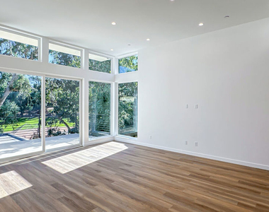 946 Lucile Avenue - Photo Thumbnail 8