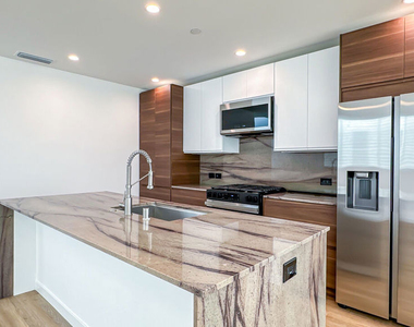 946 Lucile Avenue - Photo Thumbnail 5