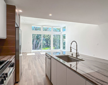 946 Lucile Avenue - Photo Thumbnail 4