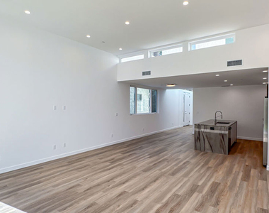 946 Lucile Avenue - Photo Thumbnail 6