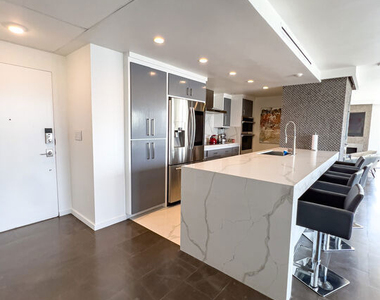 2160 Century Park East - Photo Thumbnail 13
