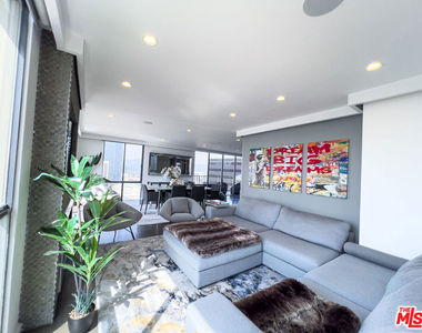 2160 Century Park East - Photo Thumbnail 25