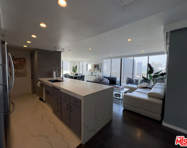 2160 Century Park East - Photo Thumbnail 16