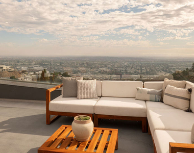 2158 Sunset Plaza Drive - Photo Thumbnail 16