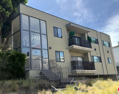 5032 Maplewood Avenue - Photo Thumbnail 11
