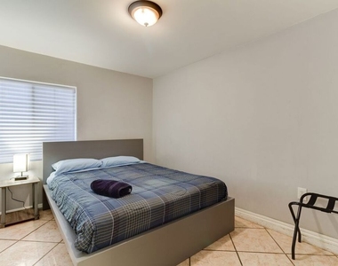 6659 Amigo Avenue - Photo Thumbnail 27