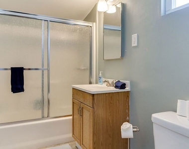 6659 Amigo Avenue - Photo Thumbnail 24