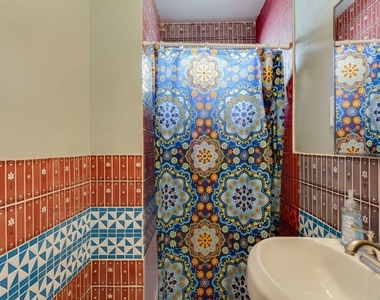 6659 Amigo Avenue - Photo Thumbnail 33