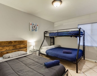 6659 Amigo Avenue - Photo Thumbnail 29