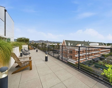 667 N Wilton Place - Photo Thumbnail 12