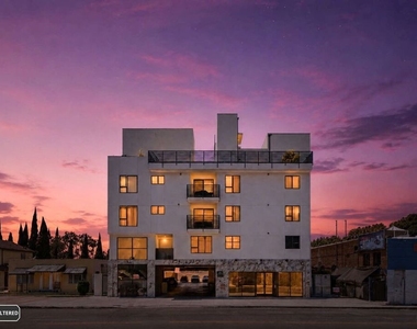 667 N Wilton Place - Photo Thumbnail 17