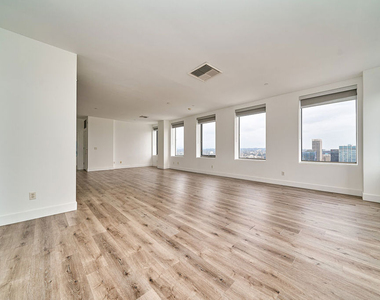 3810 Wilshire Boulevard - Photo Thumbnail 11
