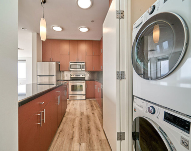 3810 Wilshire Boulevard - Photo Thumbnail 16