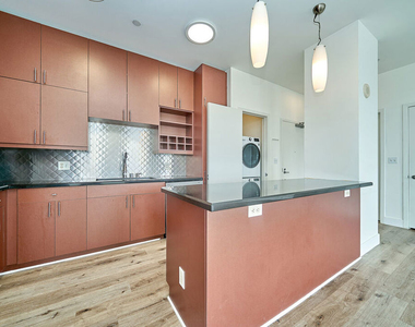 3810 Wilshire Boulevard - Photo Thumbnail 15