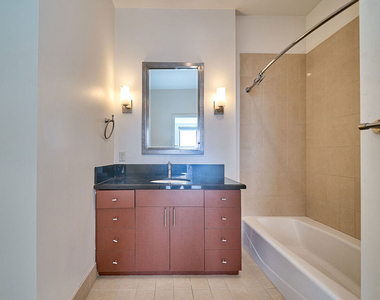 3810 Wilshire Boulevard - Photo Thumbnail 23