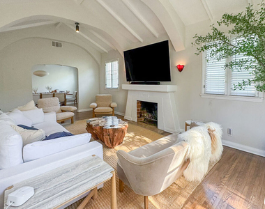 345 Westbourne Drive - Photo Thumbnail 1