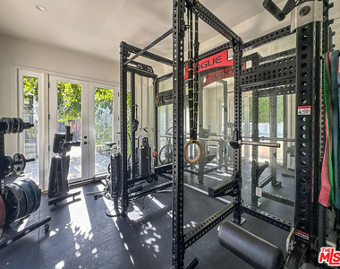 345 Westbourne Drive - Photo Thumbnail 27