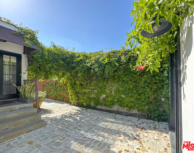 345 Westbourne Drive - Photo Thumbnail 29