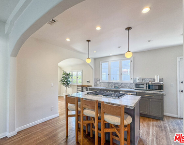 345 Westbourne Drive - Photo Thumbnail 13