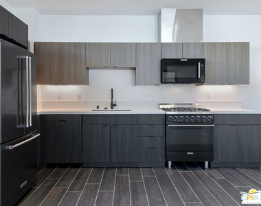 175 N Palm Canyon Drive - Photo Thumbnail 2