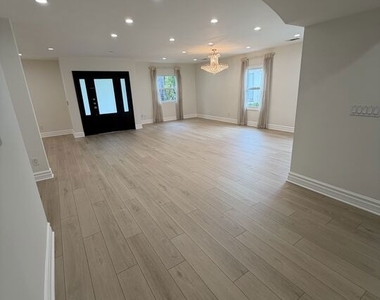 9220 Monte Mar Drive - Photo Thumbnail 10