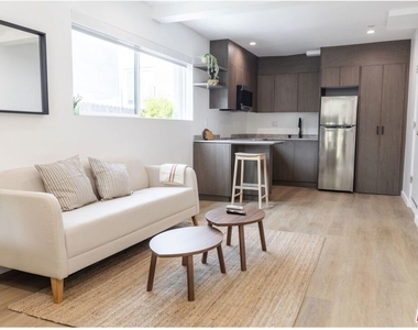 925 N Mariposa Avenue - Photo Thumbnail 13