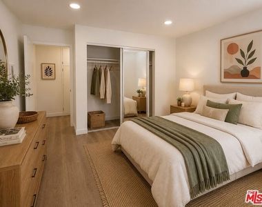 228 S Mariposa Avenue - Photo Thumbnail 9