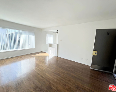 228 S Mariposa Avenue - Photo Thumbnail 13