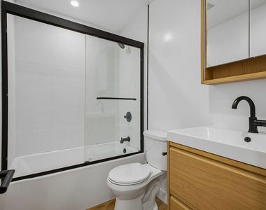1738 Colby Avenue - Photo Thumbnail 20