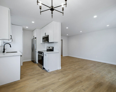 1738 Colby Avenue - Photo Thumbnail 8
