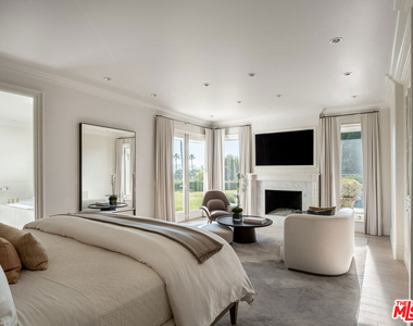 520 Stonewood Drive - Photo Thumbnail 7