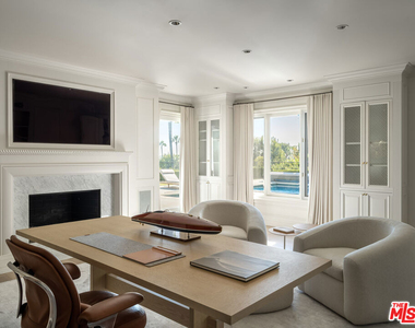 520 Stonewood Drive - Photo Thumbnail 9
