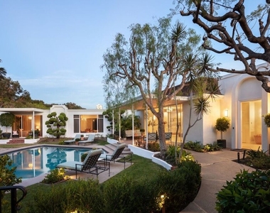 510 Stonewood Drive - Photo Thumbnail 12